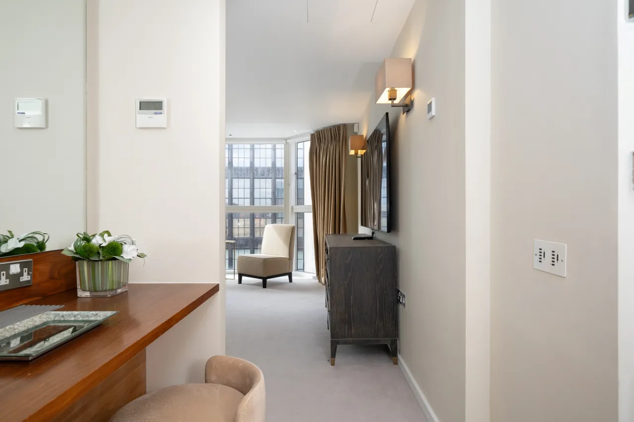 Young Street, Imperial House, Kensington, London, photo 10