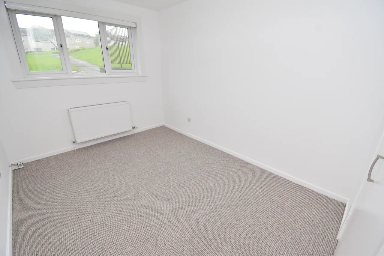 2 Bedroom Lower Flat To Let, photo 8