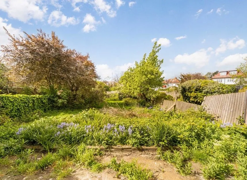 Alderton Crescent, Hendon, NW4, photo 4