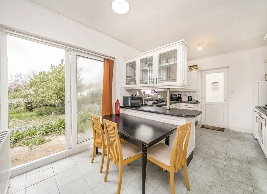 Alderton Crescent, Hendon, NW4, photo 6