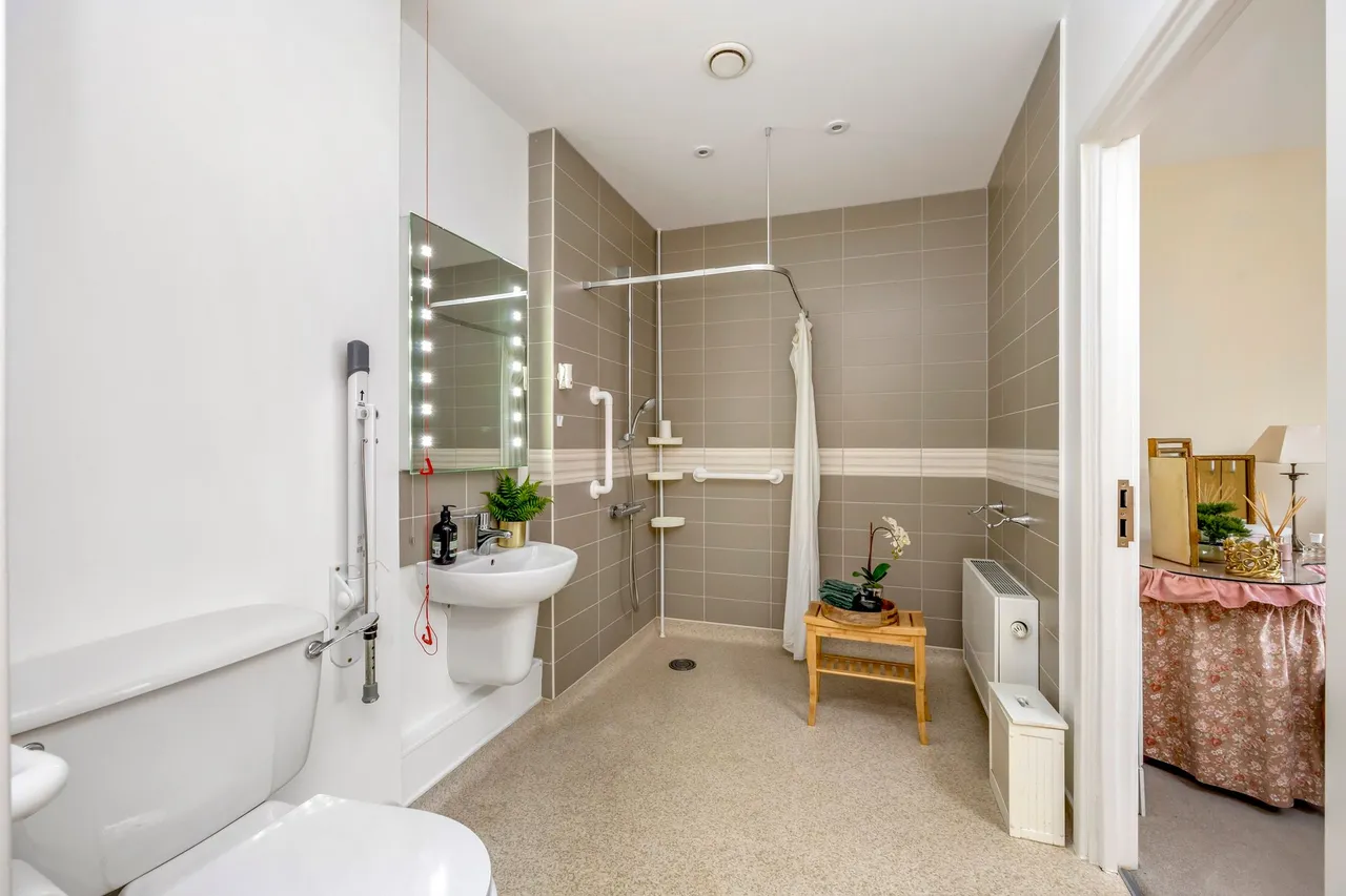 The Boulevard, Horsham, RH12, photo 11