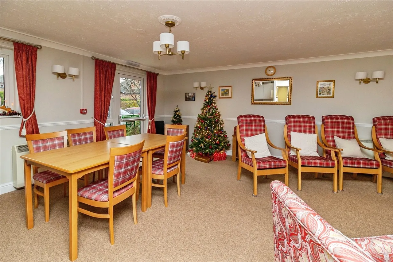 Hamilton Court, Lammas Walk, Leighton Buzzard, Bedfordshire, LU7, photo 17