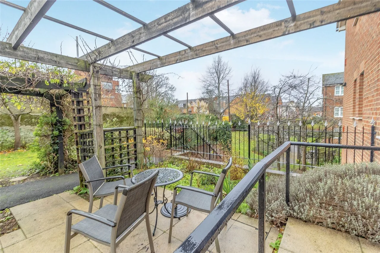 Hamilton Court, Lammas Walk, Leighton Buzzard, Bedfordshire, LU7, photo 20