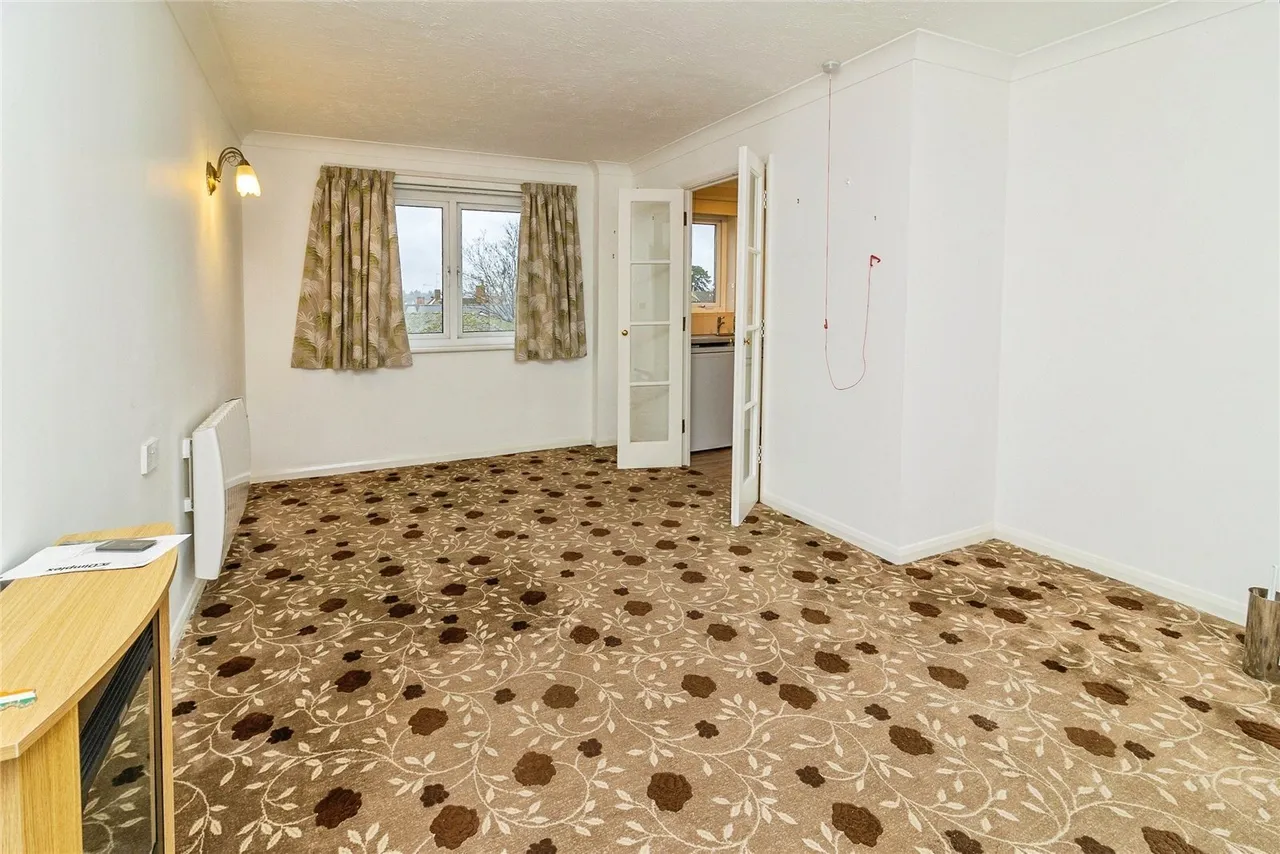 Hamilton Court, Lammas Walk, Leighton Buzzard, Bedfordshire, LU7, photo 4
