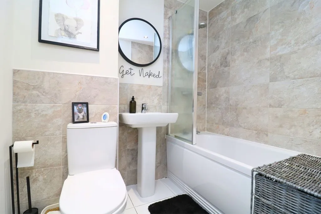 Buckley Way, Burntwood, WS7, photo 9