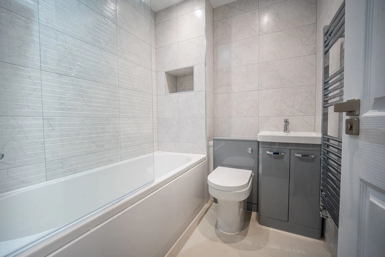 High Street, Turvey, MK43, photo 15