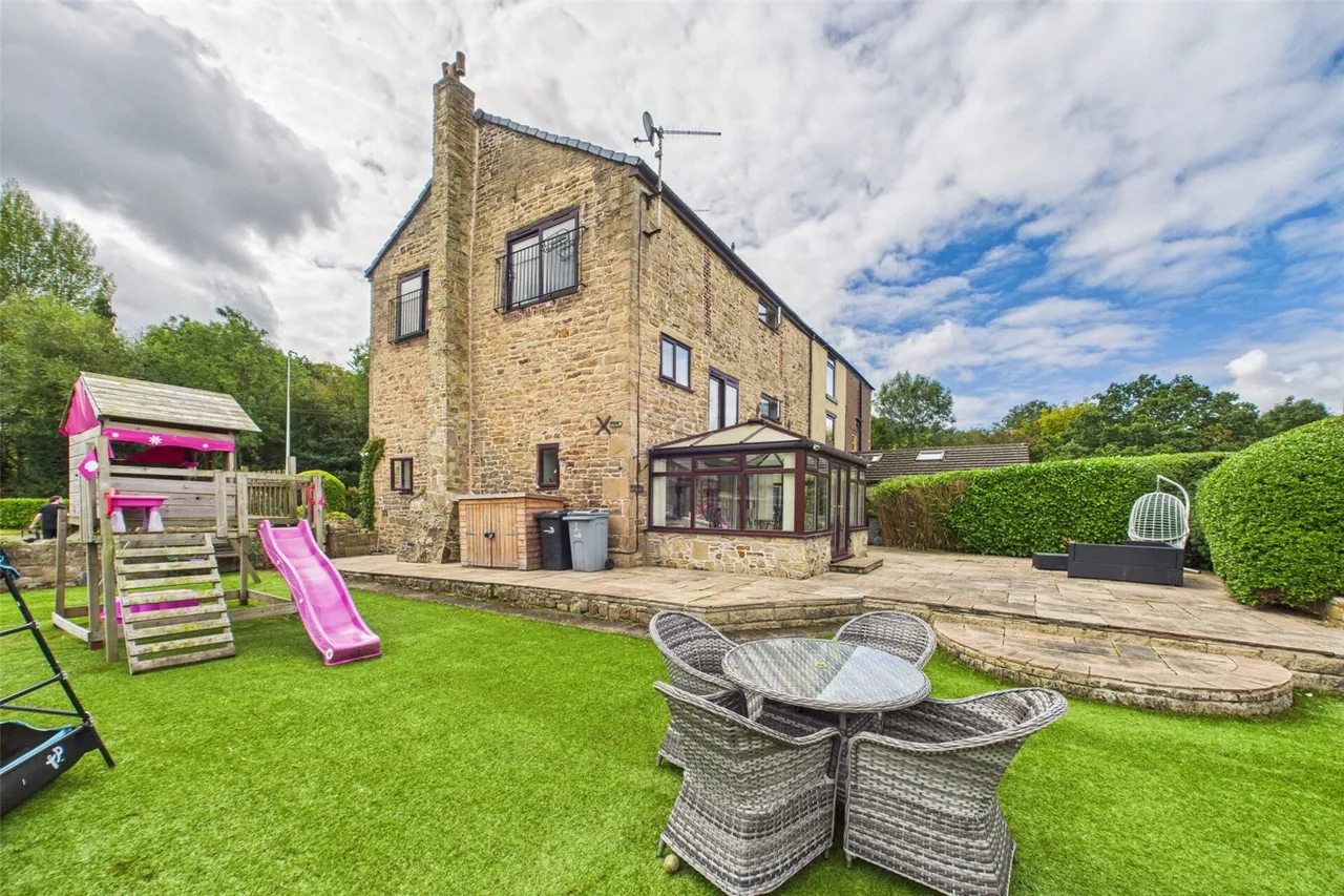 The Barn, Woodend Fold, SK6, photo 4