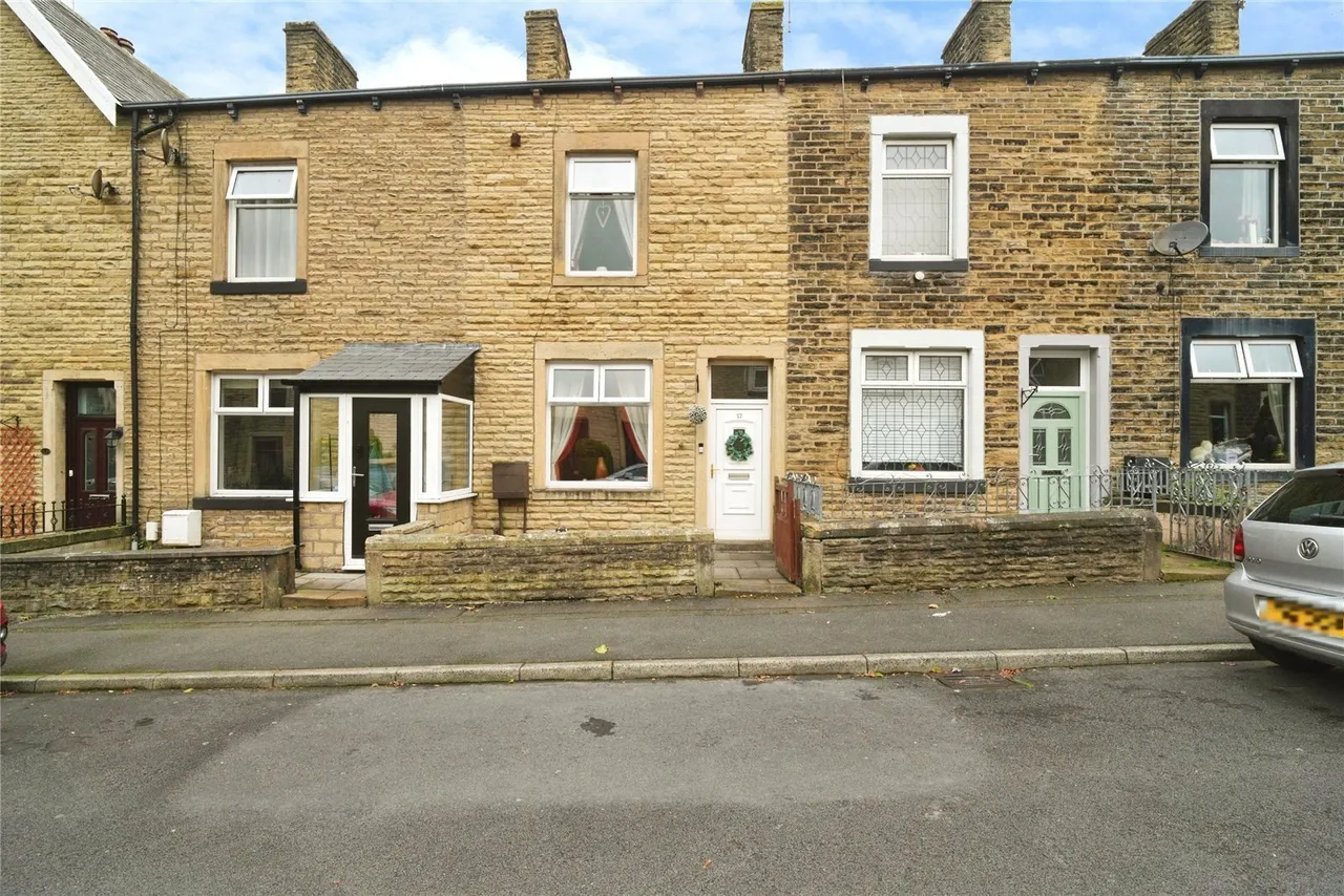 3 bed house for sale, Varley Street, Colne, BB8