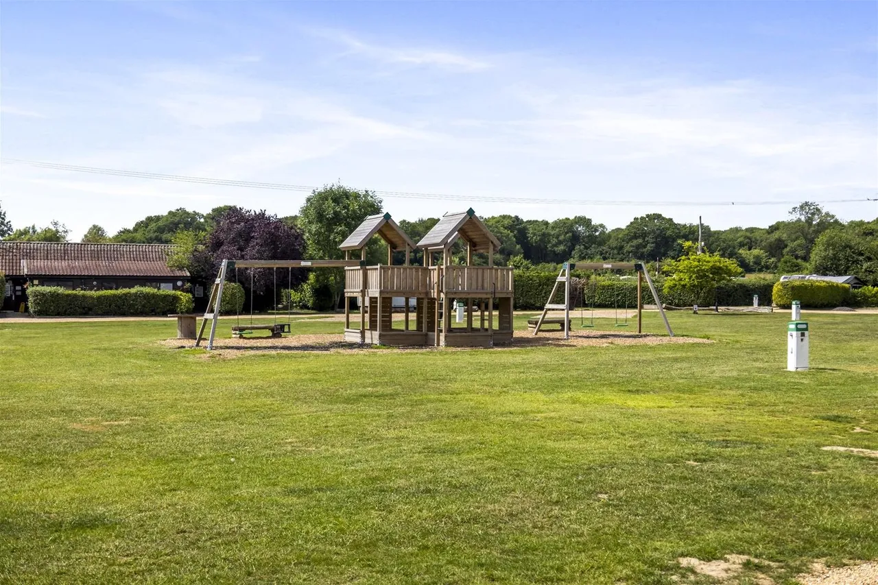 Bluebell Park, Sumners Ponds, Barns Green, Horsham, photo 32