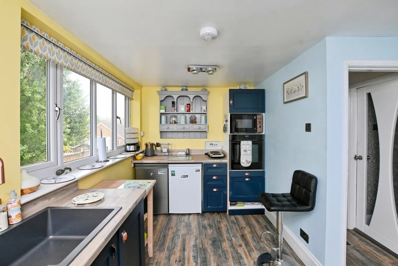 Dabek Rise, Kirkby-in-Ashfield, Nottingham, Nottinghamshire, NG17, photo 13