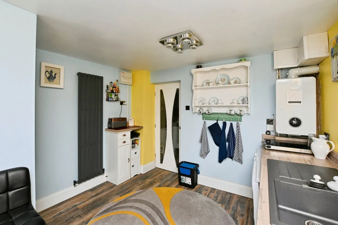 Dabek Rise, Kirkby-in-Ashfield, Nottingham, Nottinghamshire, NG17, photo 12