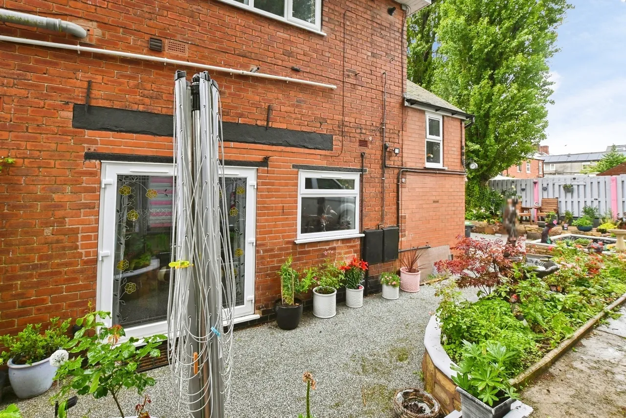 Dabek Rise, Kirkby-in-Ashfield, Nottingham, Nottinghamshire, NG17, photo 18