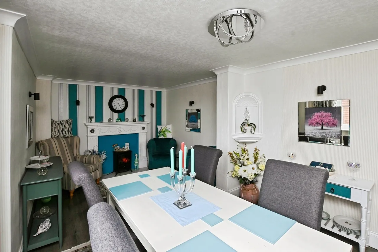 Dabek Rise, Kirkby-in-Ashfield, Nottingham, Nottinghamshire, NG17, photo 15