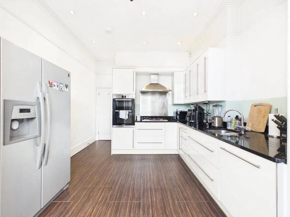 Portland Terrace, The Green, TW9, photo 3