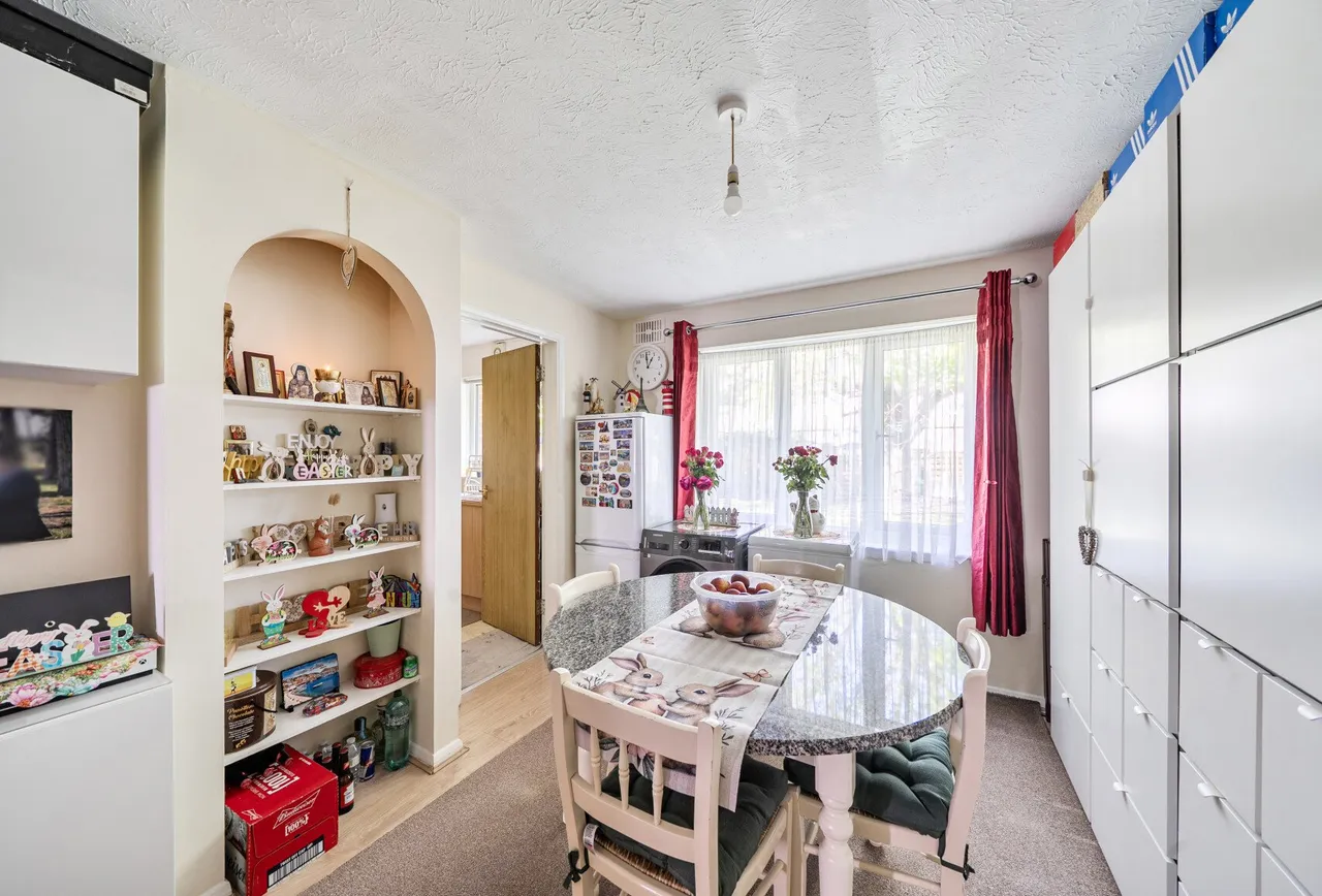 2 bed flat for sale — Pasteur Close, London, NW9 5HZ