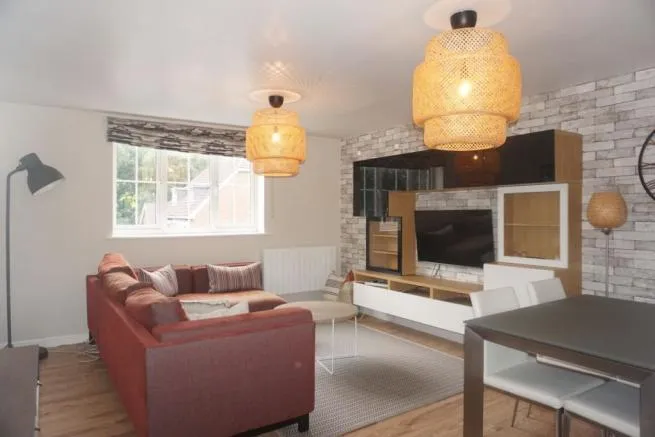 2 bed flat for sale, Hopper Vale, Warfield, RG12