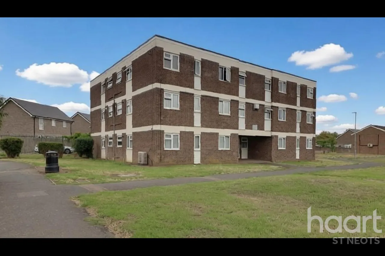 Whitehall Walk, St Neots, PE19, photo 10