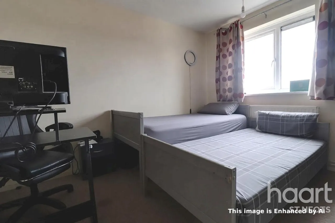 Whitehall Walk, St Neots, PE19, photo 7