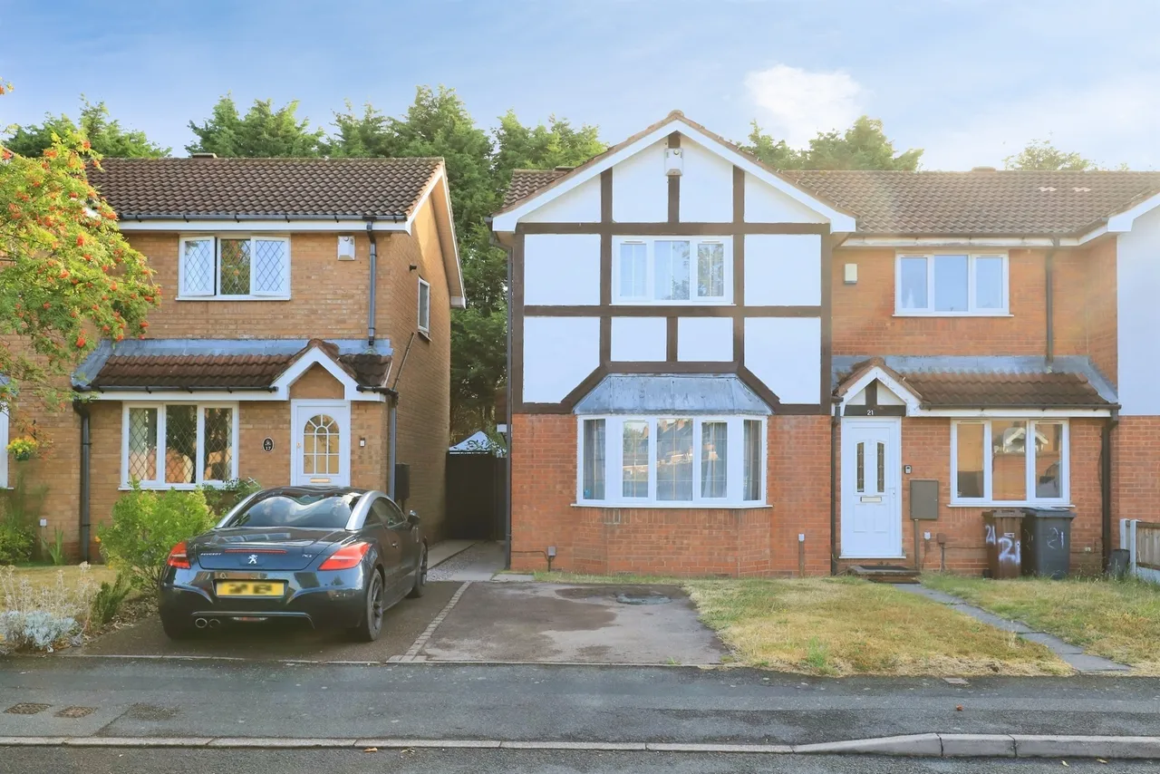 2 bed house for sale — Shayler Grove, Wolverhampton
