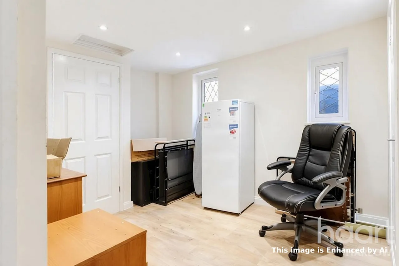 Epping Road, Harlow, CM19, photo 8
