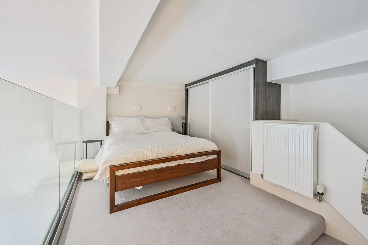 Apartment 204, Charles Hayward Building, 6 Goldsmiths Row, London, photo 7