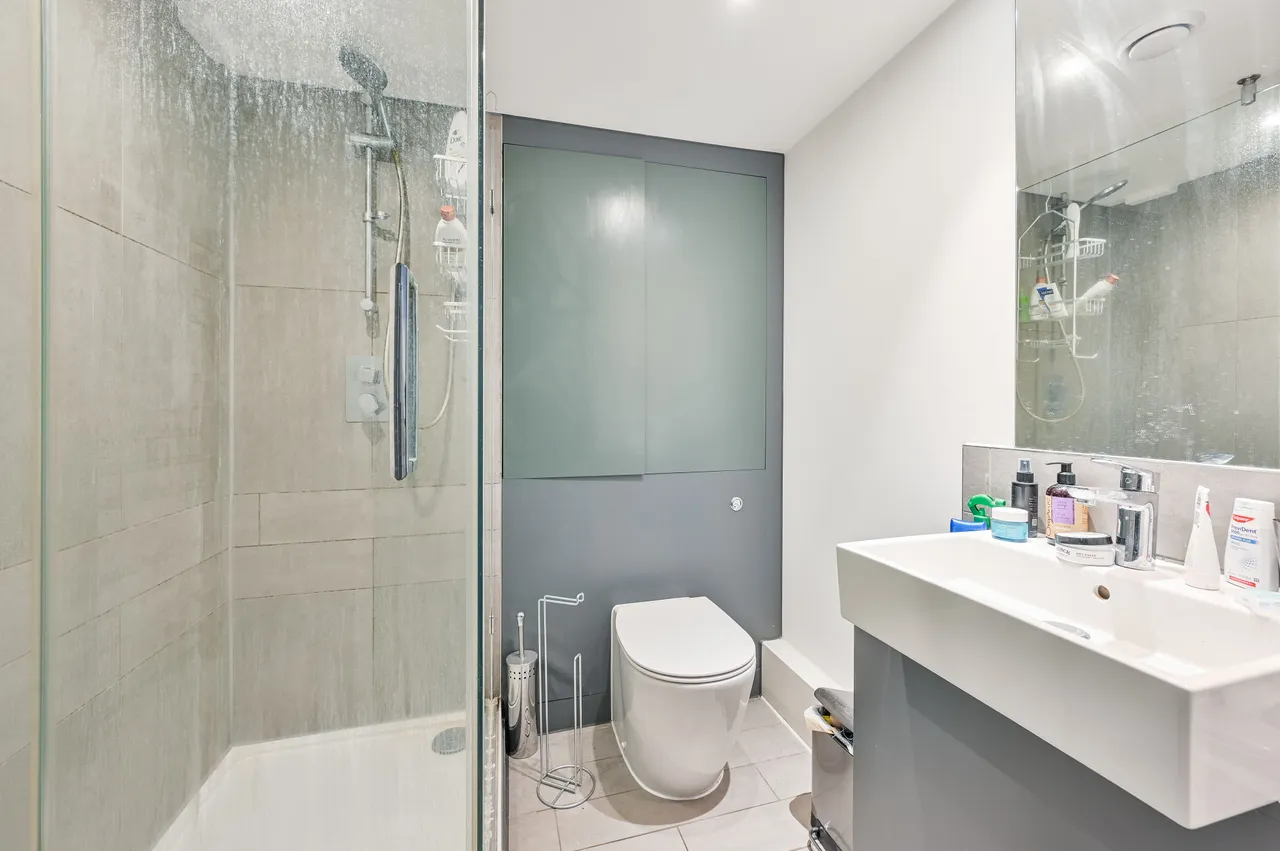 Apartment 204, Charles Hayward Building, 6 Goldsmiths Row, London, photo 8