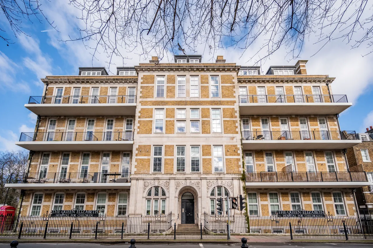Apartment 204, Charles Hayward Building, 6 Goldsmiths Row, London, photo 9