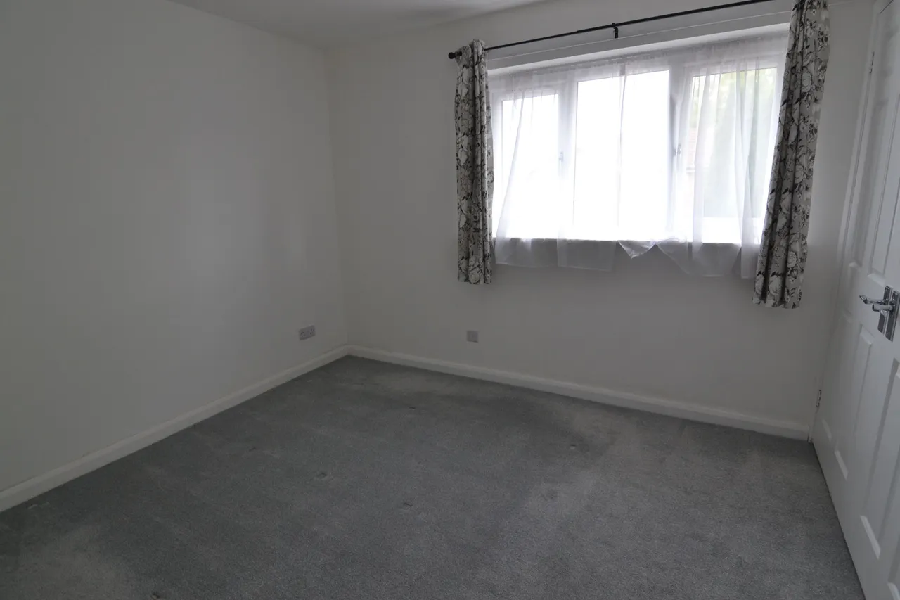 Shayler Grove, Wolverhampton, WV2, photo 8