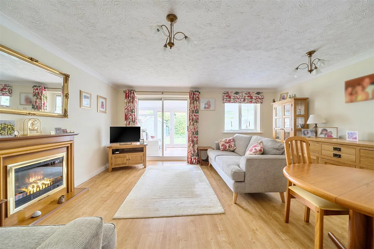 Branewick Close, Titchfield Common, photo 4