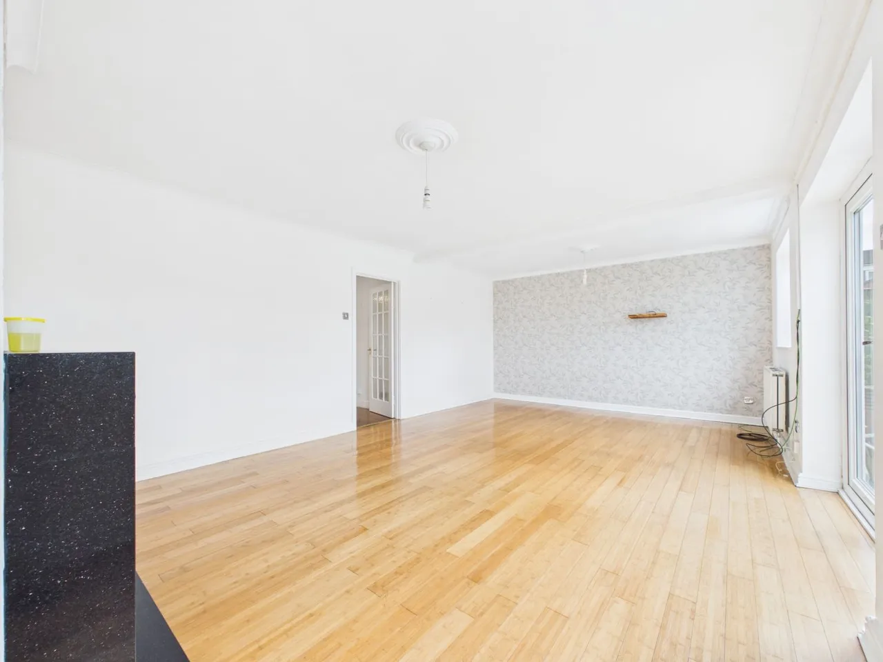 Forest Close, Wakefield, WF1, photo 4