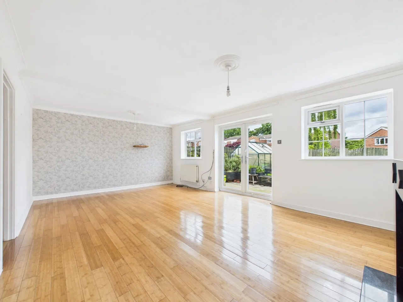 Forest Close, Wakefield, WF1, photo 5