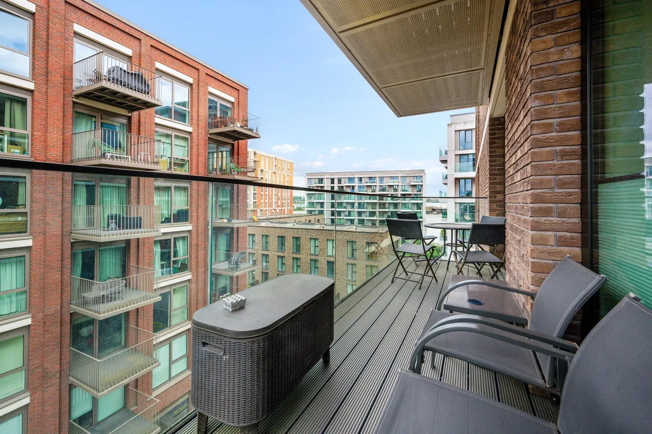 John Cabot House, Royal Wharf, E16, photo 3