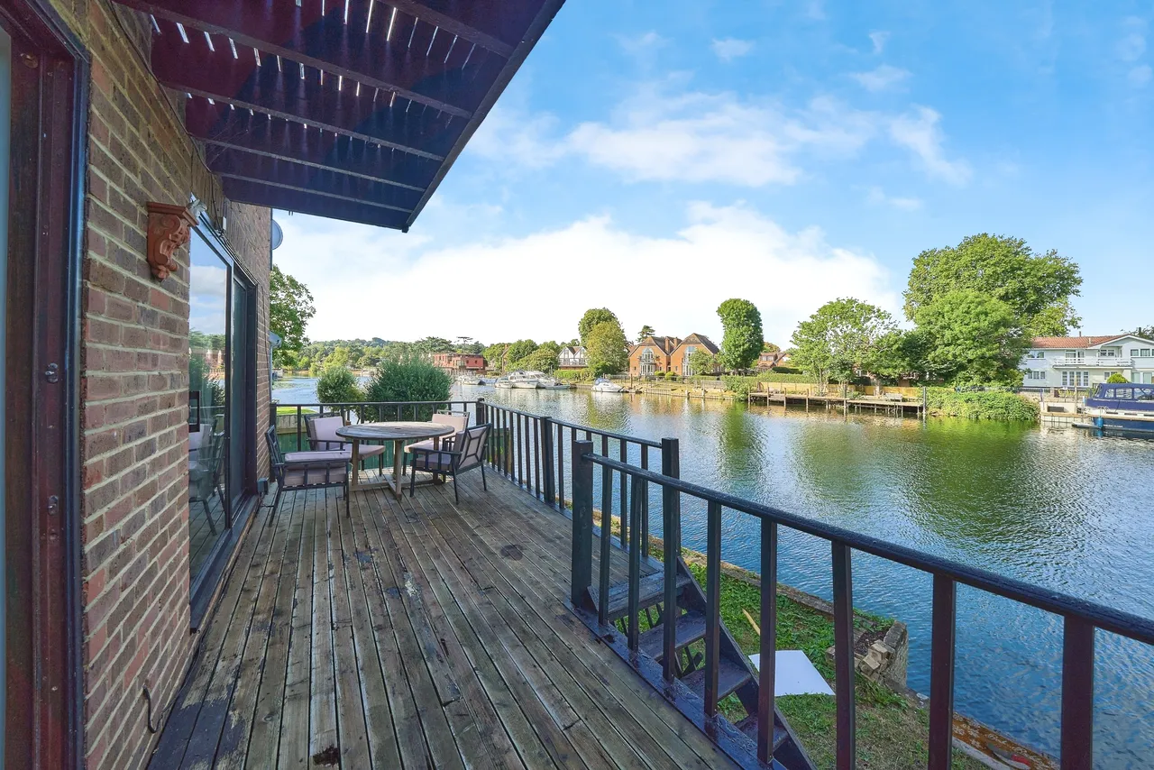 Friary Island, Wraysbury, TW19, photo 2