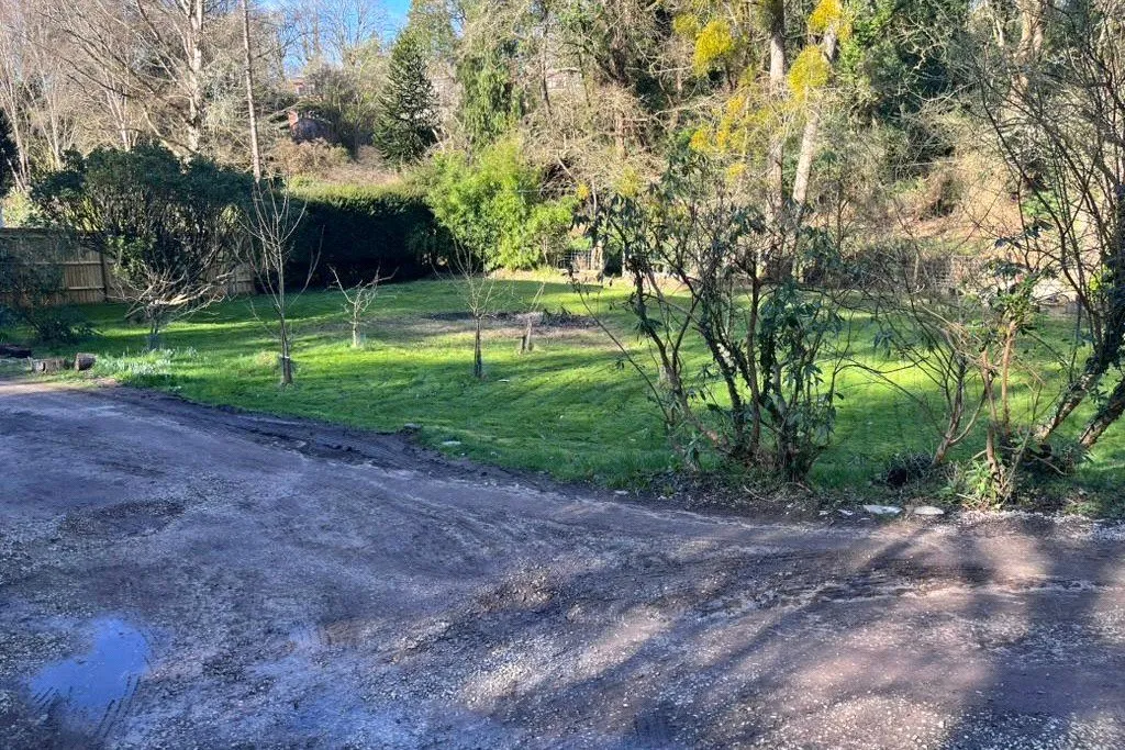 Upper Bourne Lane, Wrecclesham, Farnham, Surrey, GU10 4RG, photo 16