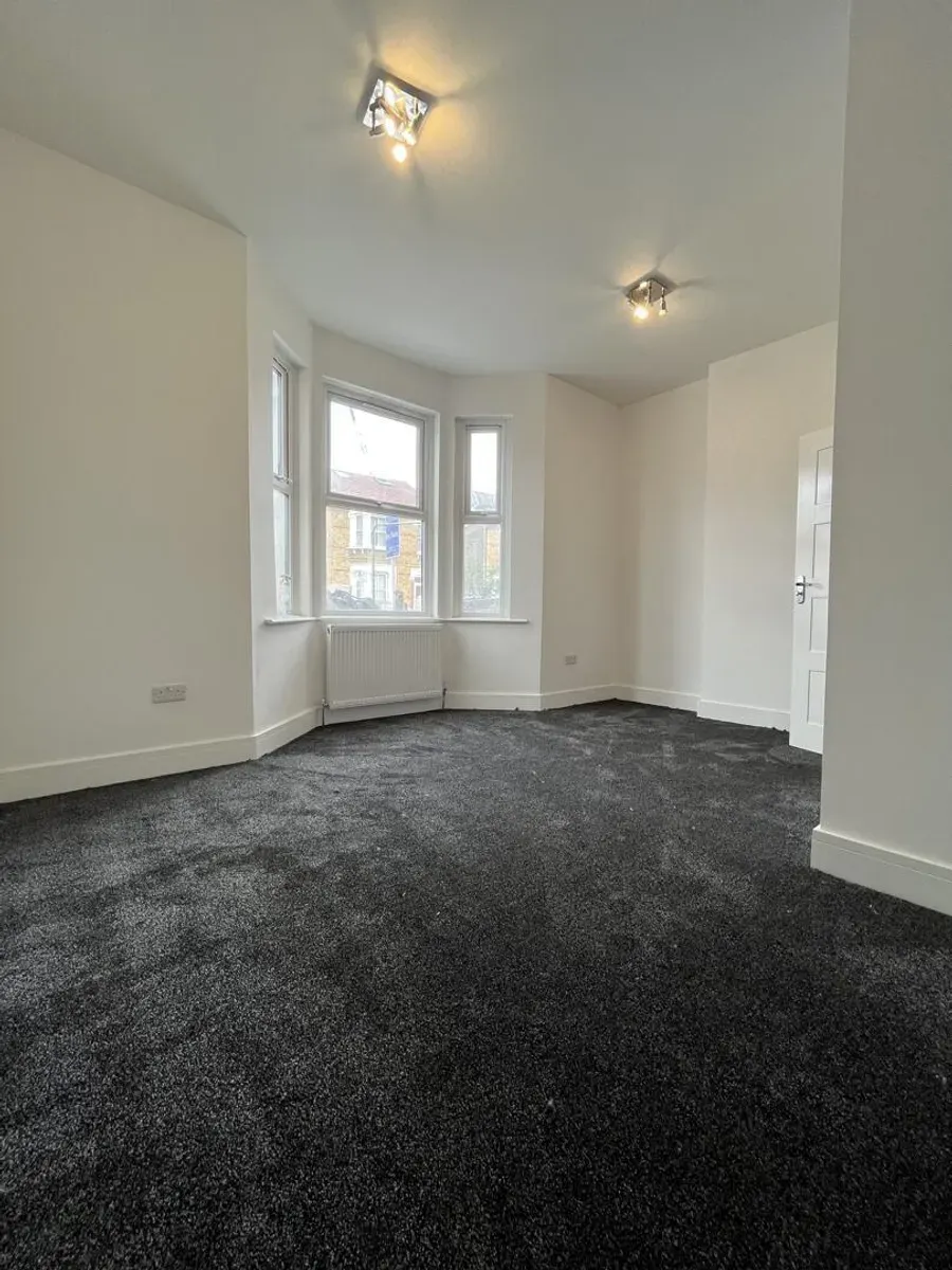 Montague Road, Hounslow, photo 4