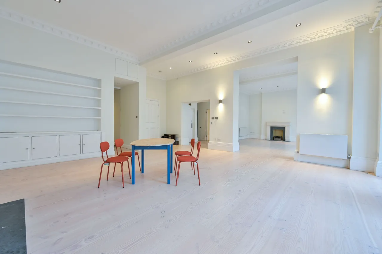 6 Queens Court, 73-74 Queens Gate, London, photo 6