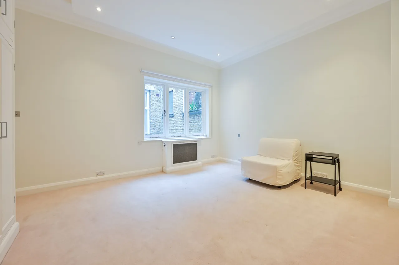 6 Queens Court, 73-74 Queens Gate, London, photo 10