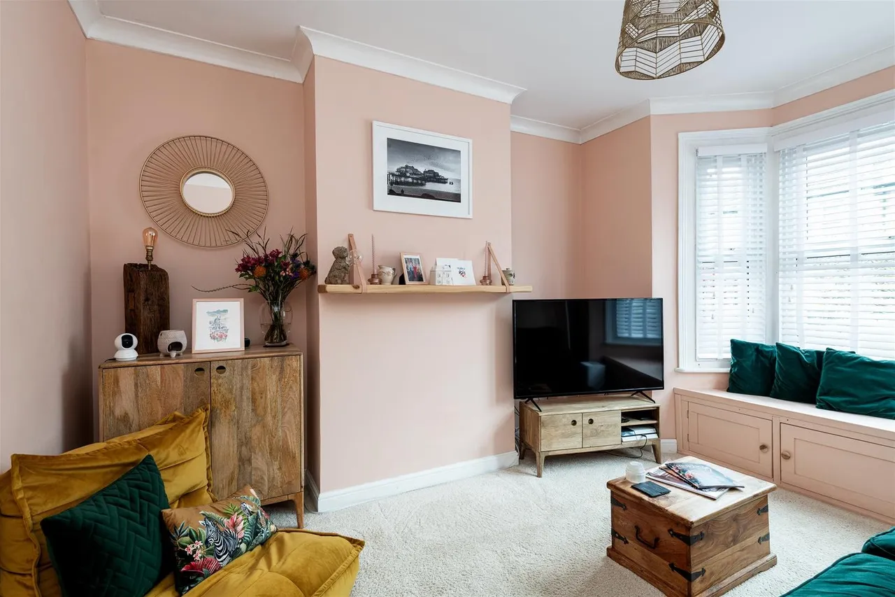 Portland Avenue, Gravesend DA12 5HE, photo 12