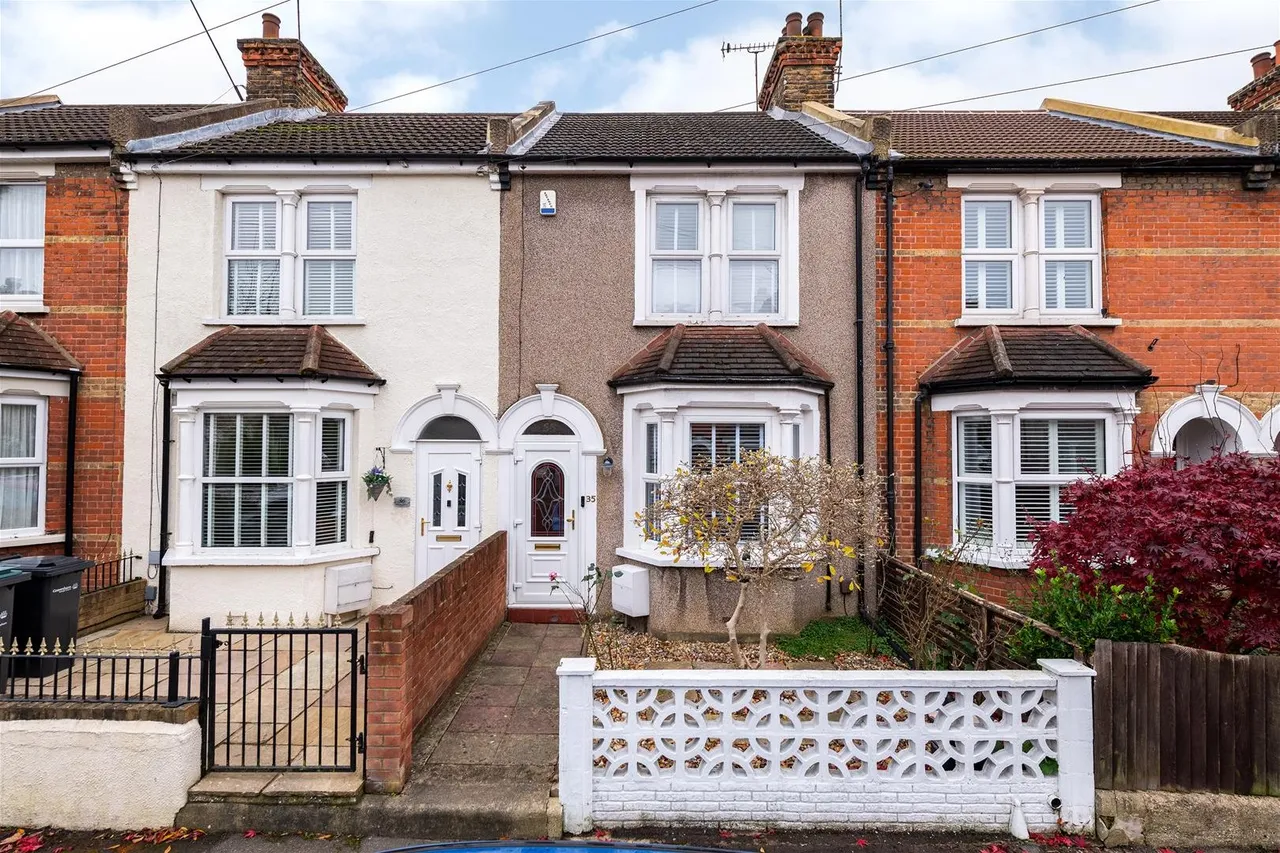 Portland Avenue, Gravesend DA12 5HE, photo 13