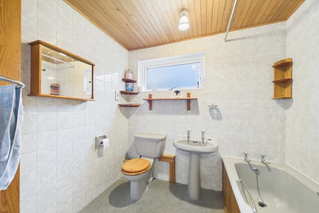 Beck Yeat, Coniston, LA21, photo 16