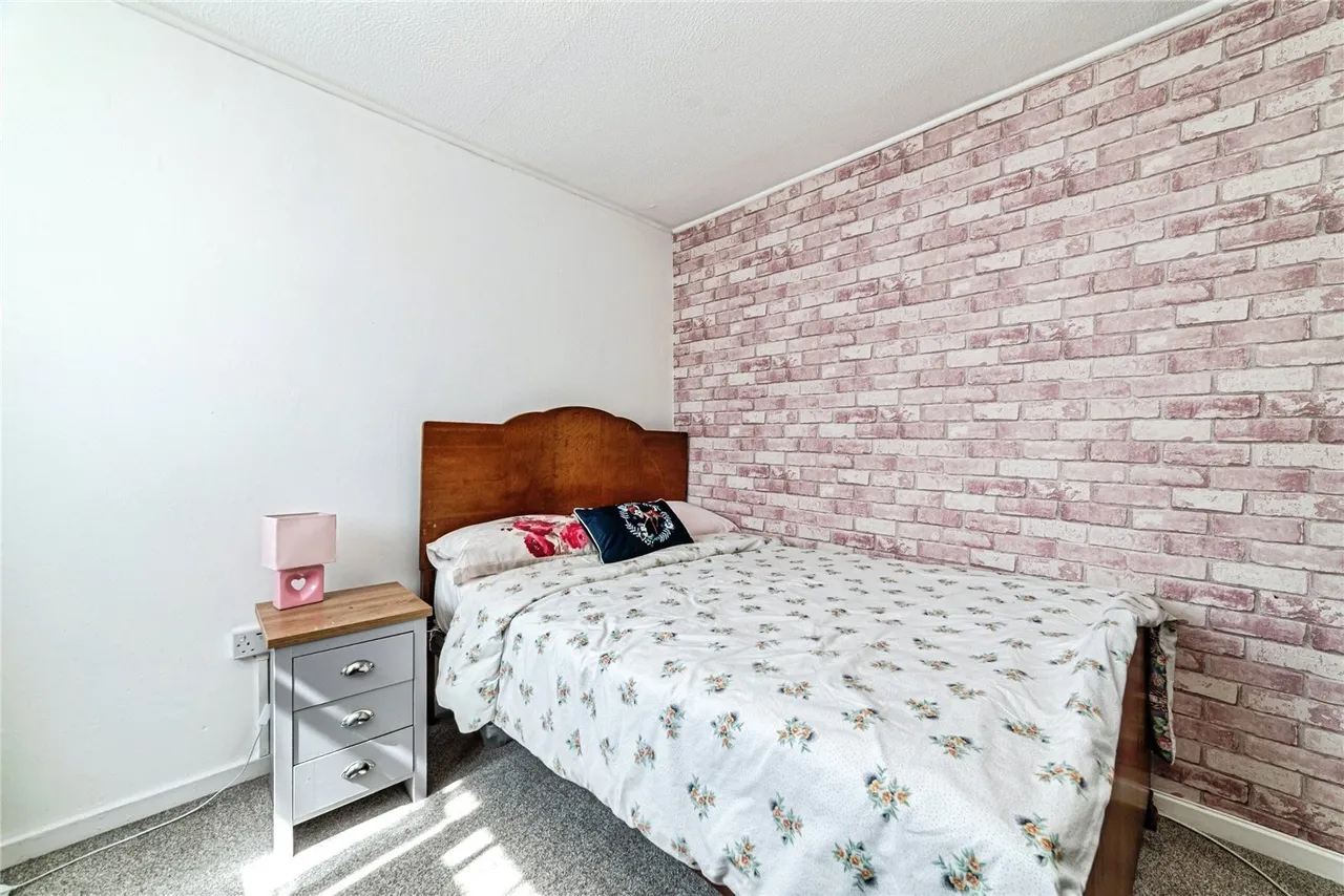 Shakespeare Road, Basingstoke, RG24, photo 16
