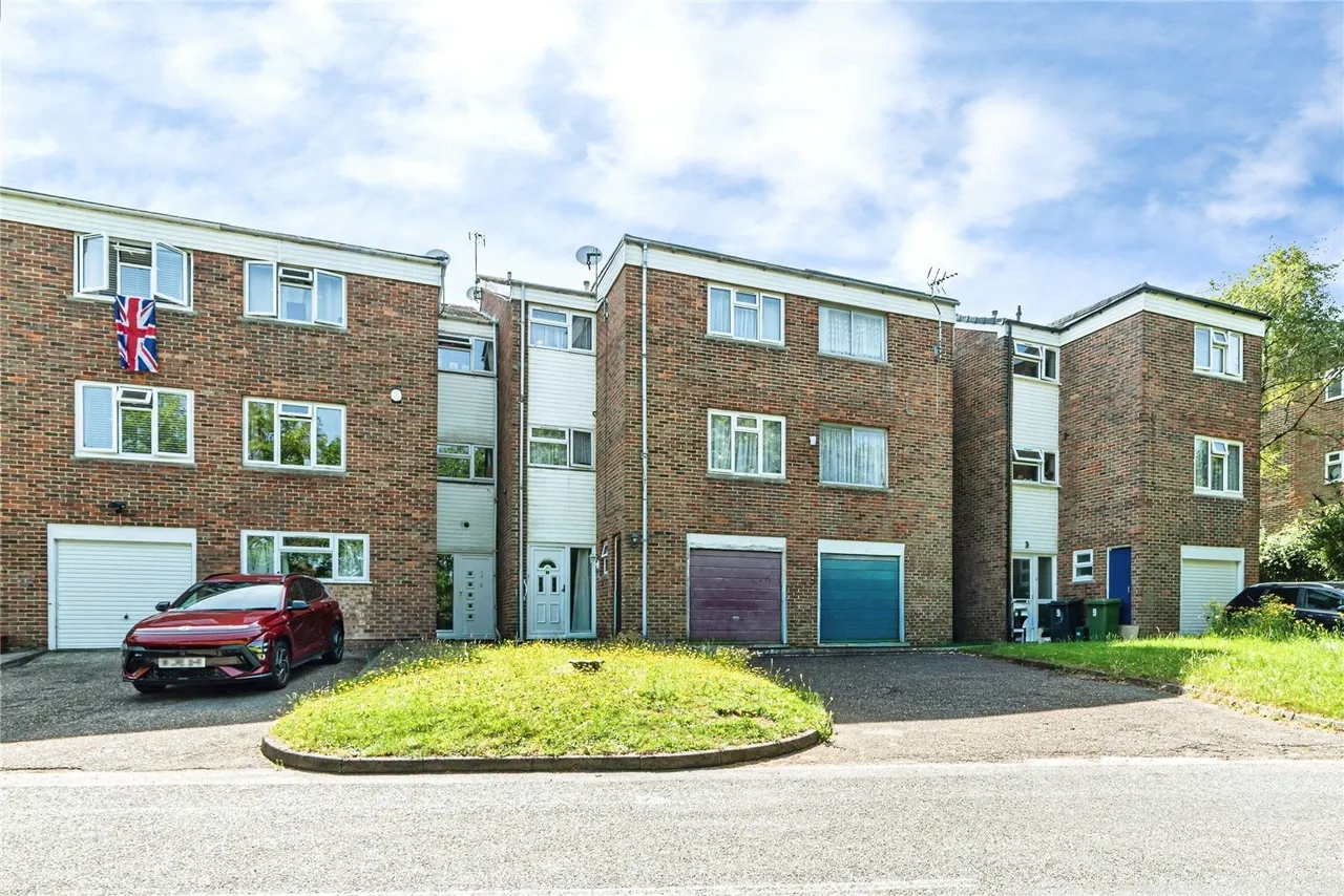 Shakespeare Road, Basingstoke, RG24, photo 3
