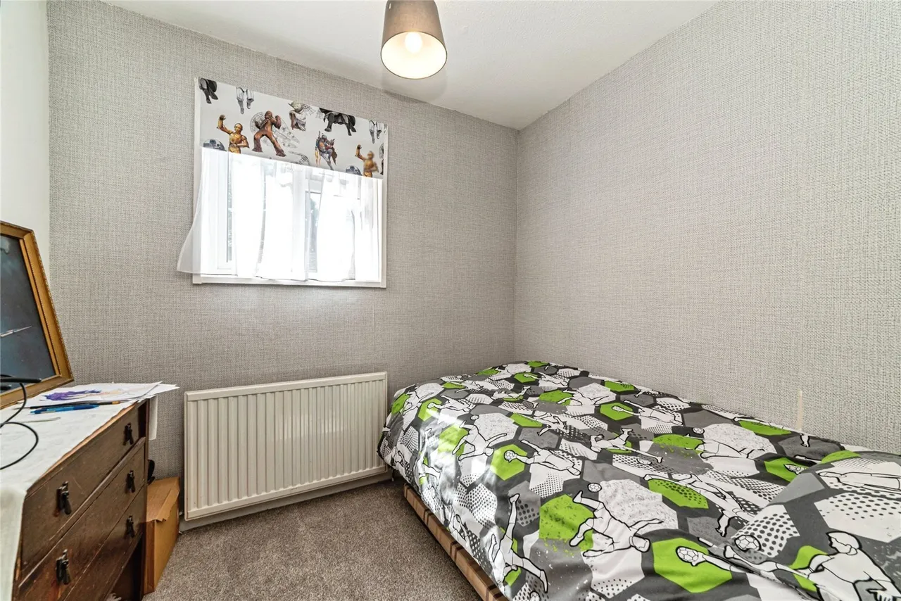 Shakespeare Road, Basingstoke, RG24, photo 10