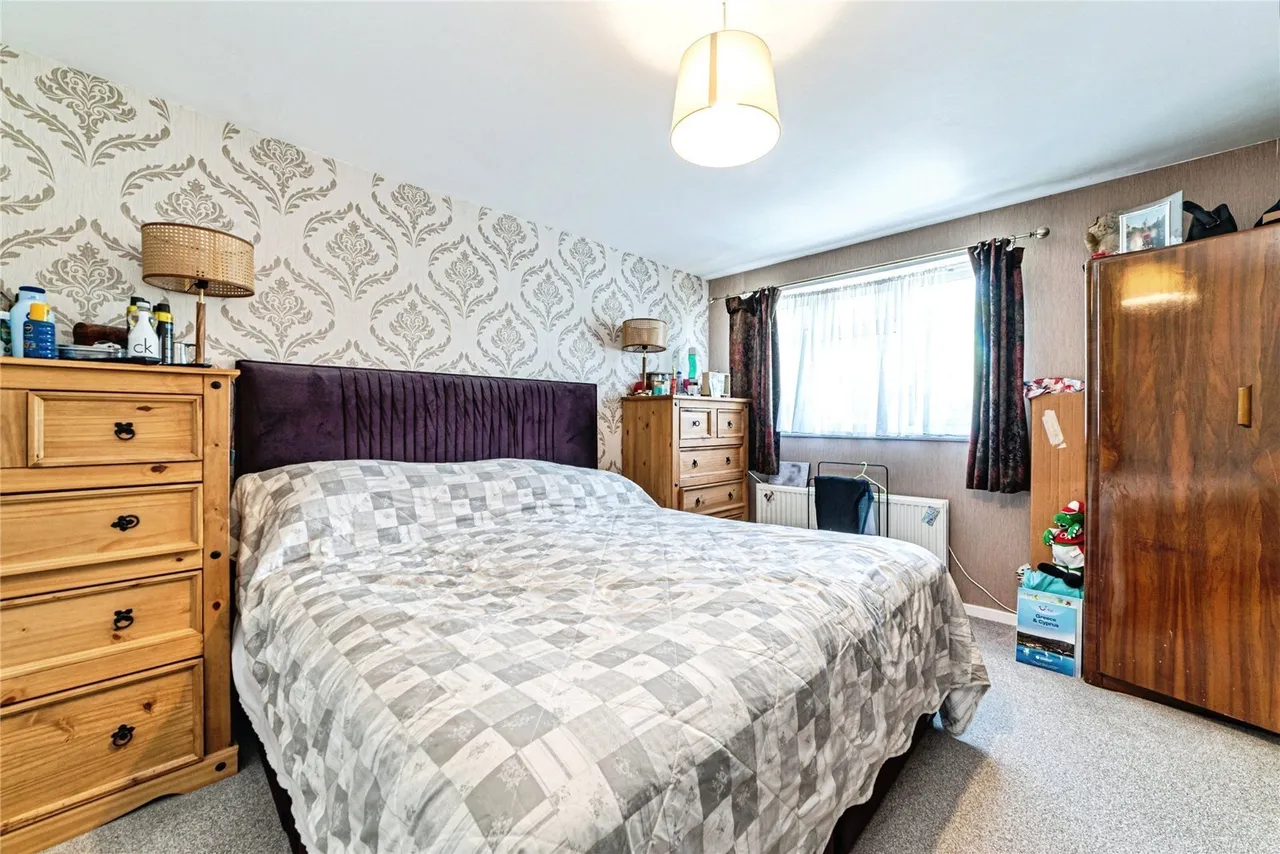Shakespeare Road, Basingstoke, RG24, photo 9