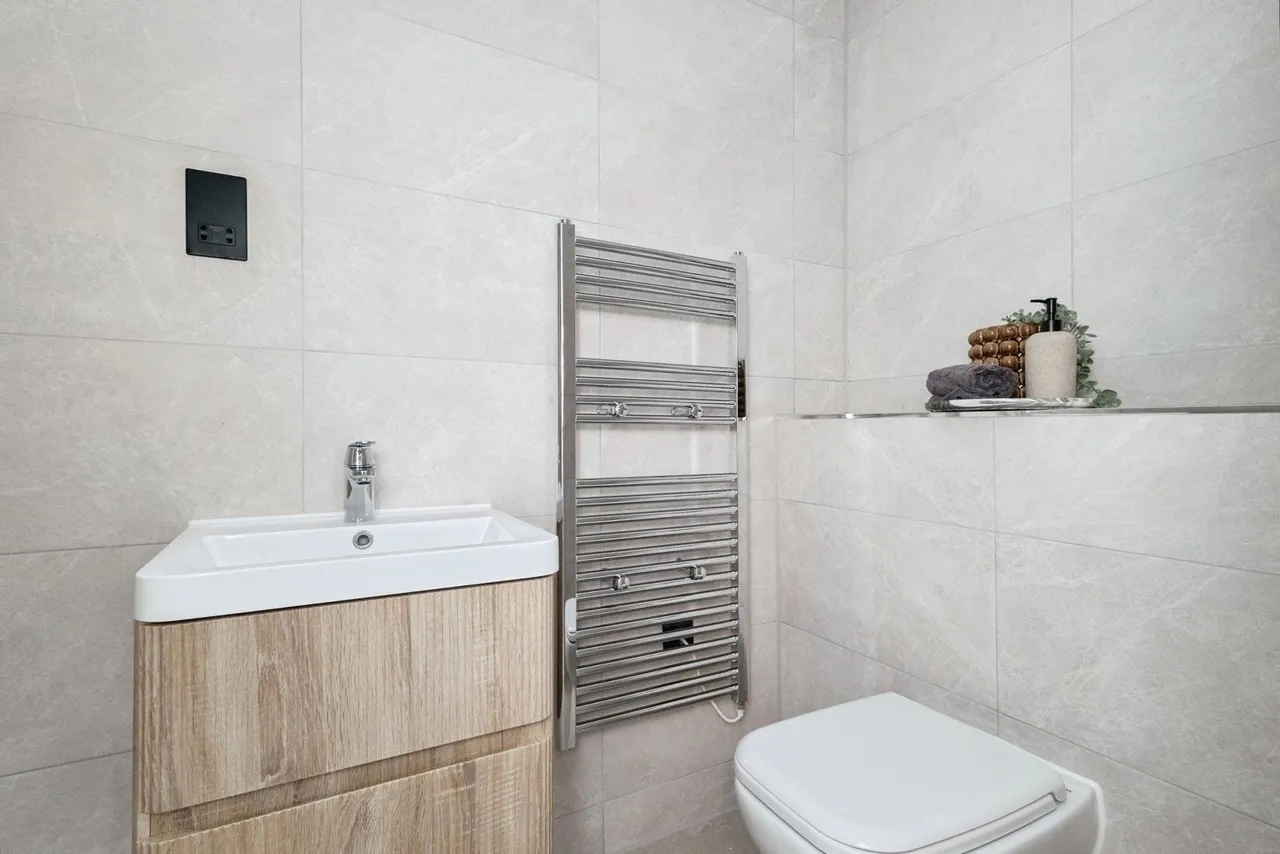 Prospect Heights, Mossley, Ashton, OL5, photo 17