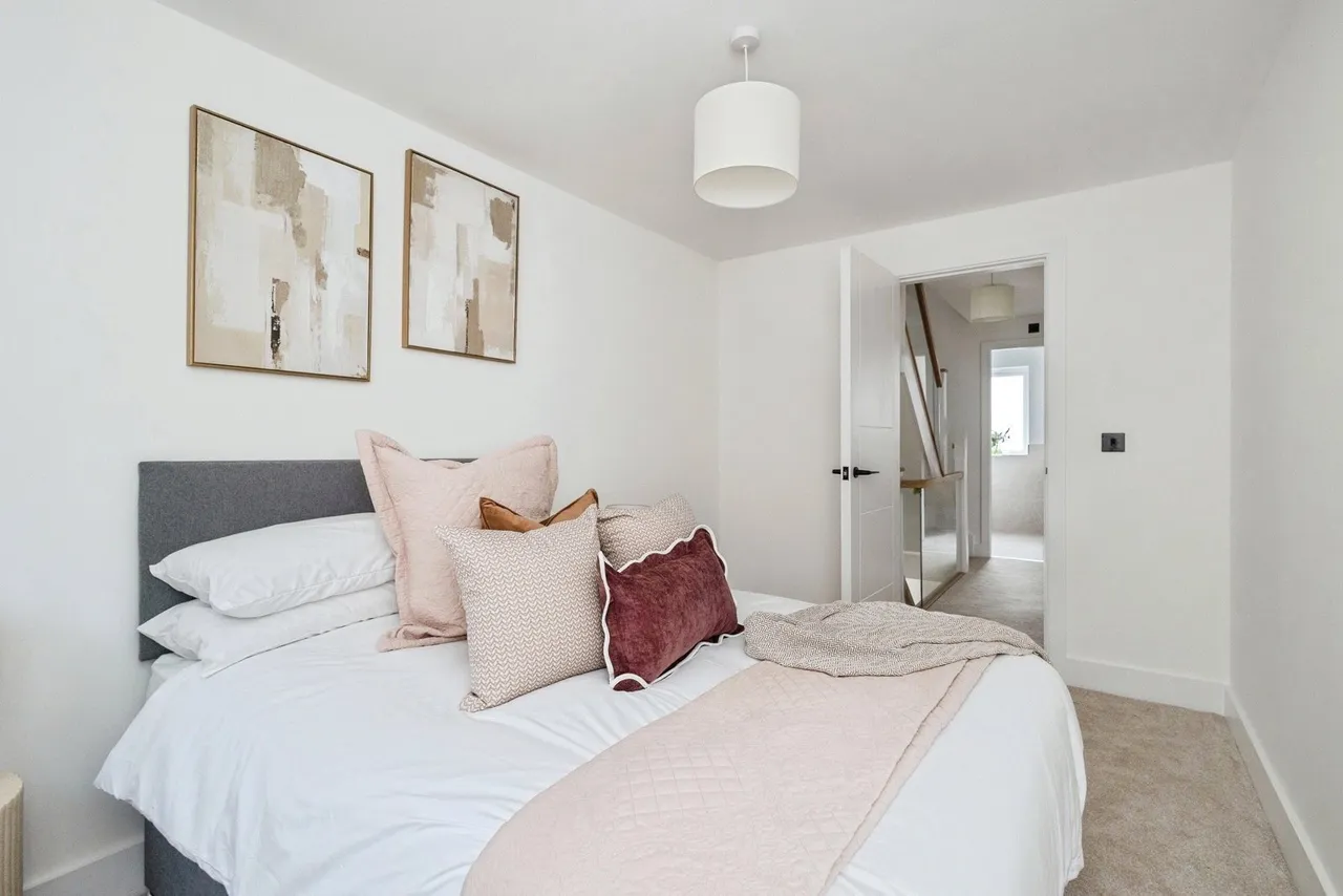 Prospect Heights, Mossley, Ashton, OL5, photo 13