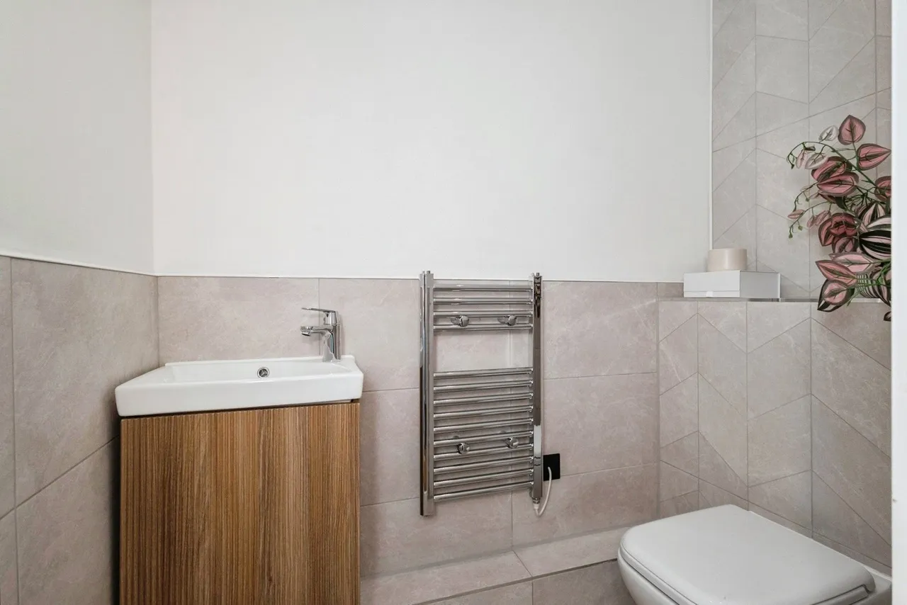 Prospect Heights, Mossley, Ashton, OL5, photo 5