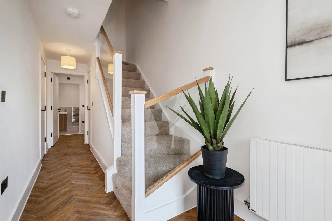 Prospect Heights, Mossley, Ashton, OL5, photo 3
