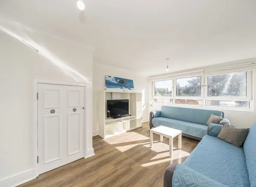2 bed flat to rent, Park Lane, Tottenham, N17