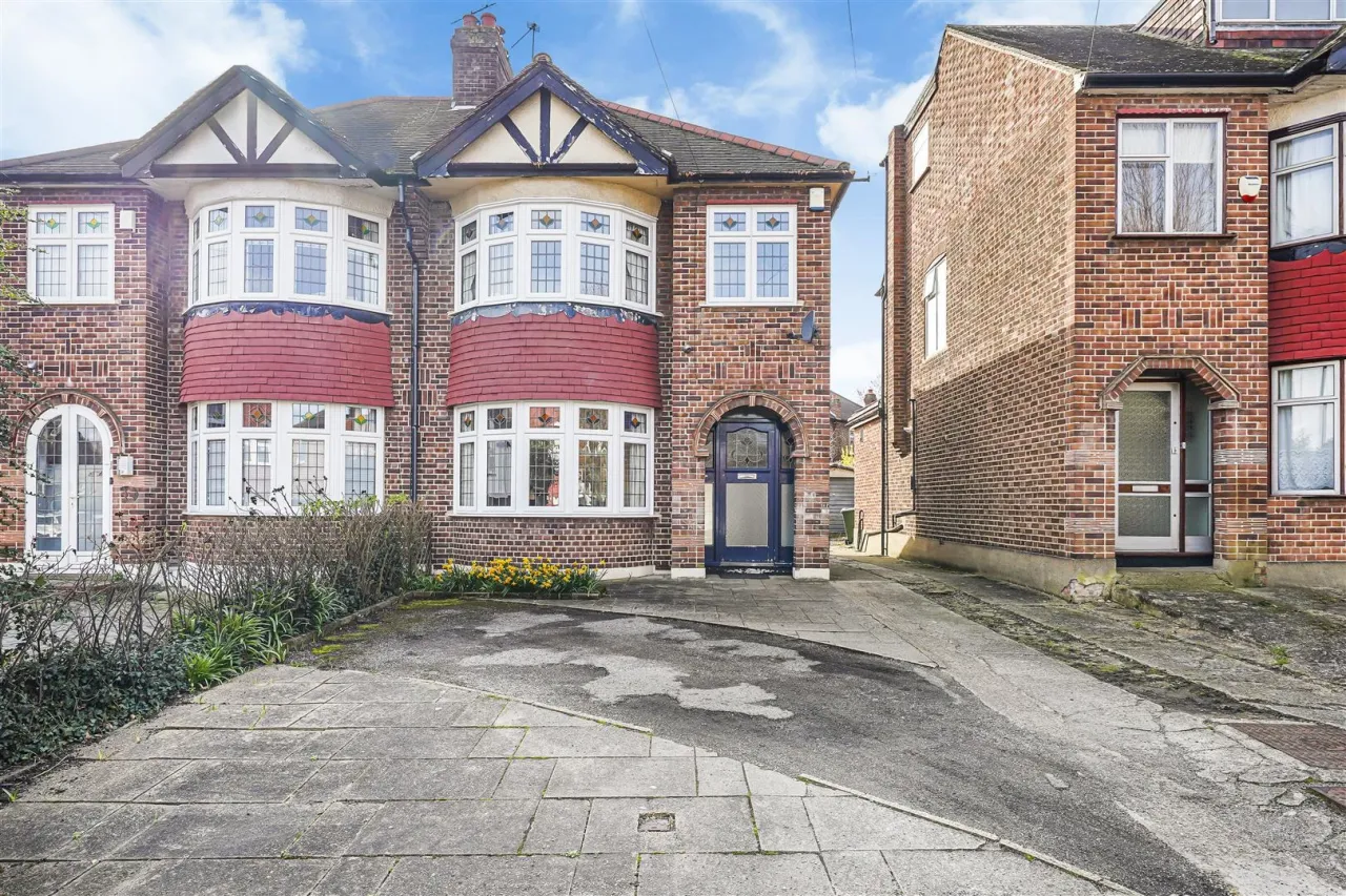 Fairlight Close, North Chingford, E4 6PB, photo 45